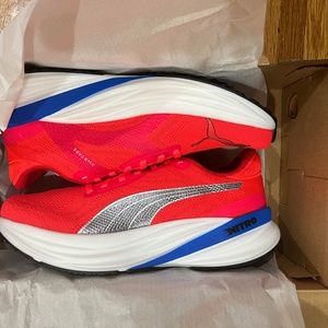BNIB puma magnify 2